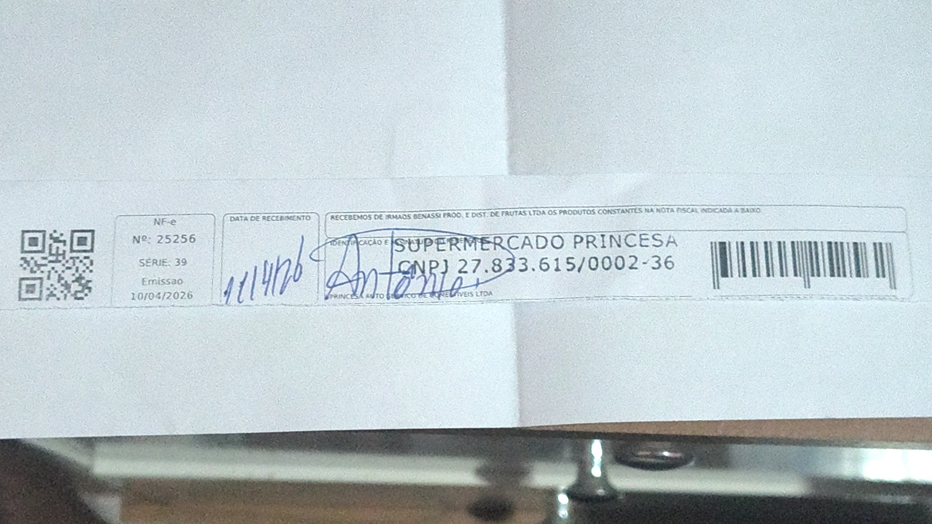 Canhoto 147383293