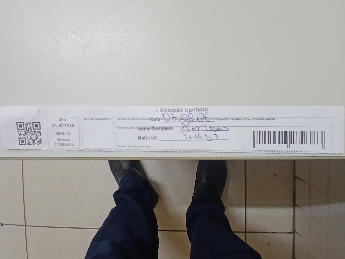 Canhoto 168034293